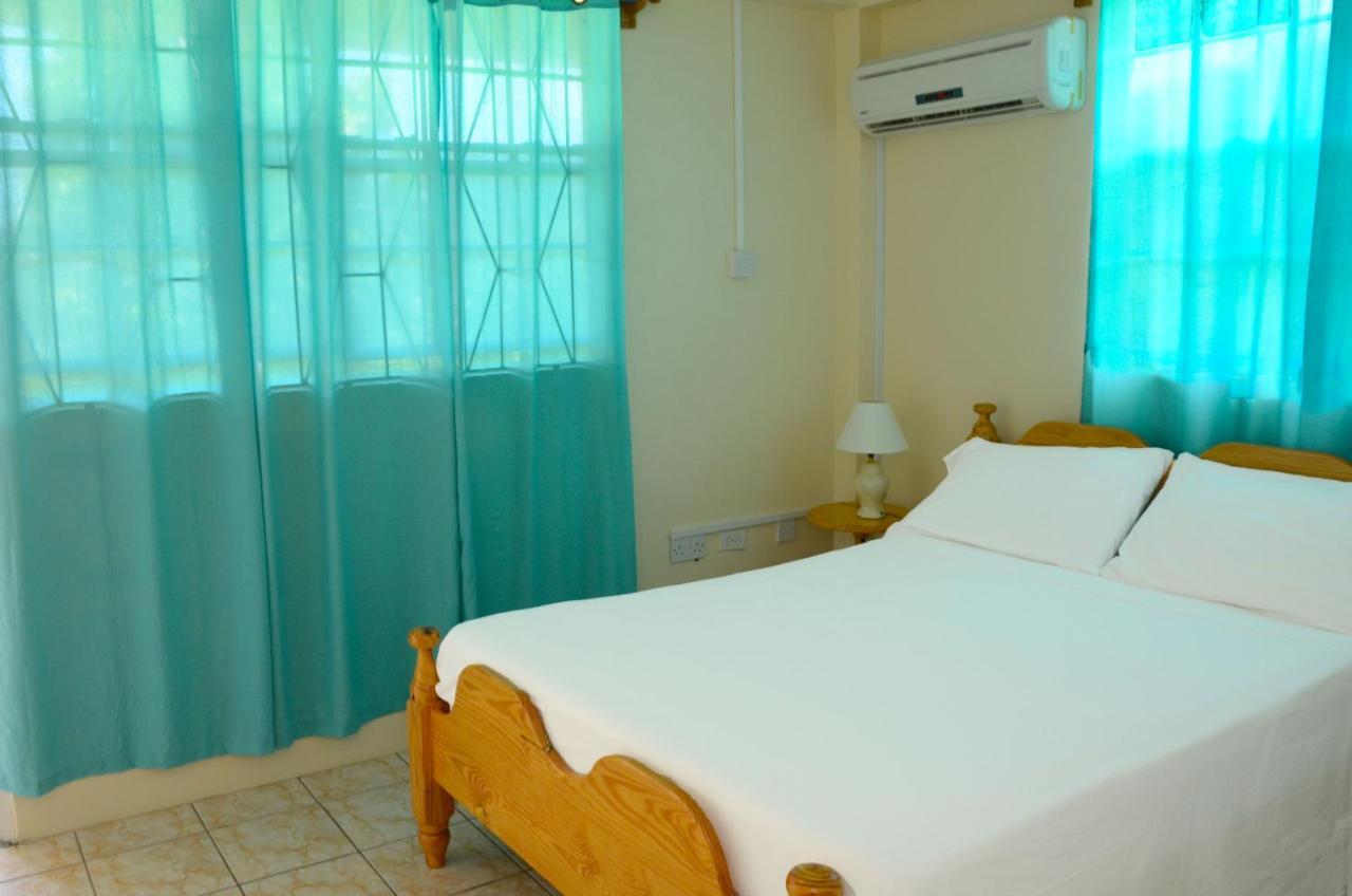 Bascombe Apartments Kingstown Bagian luar foto