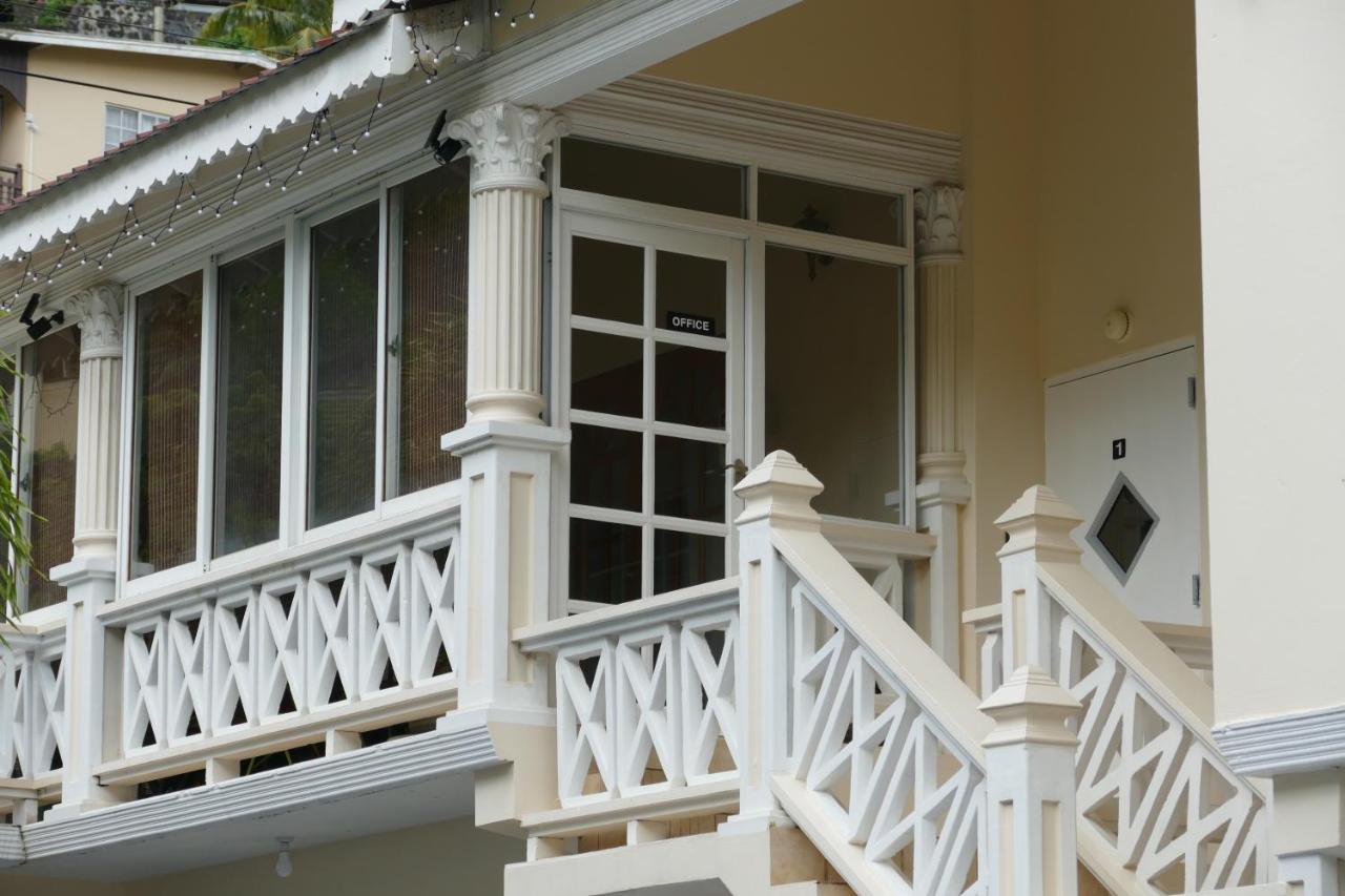 Bascombe Apartments Kingstown Bagian luar foto